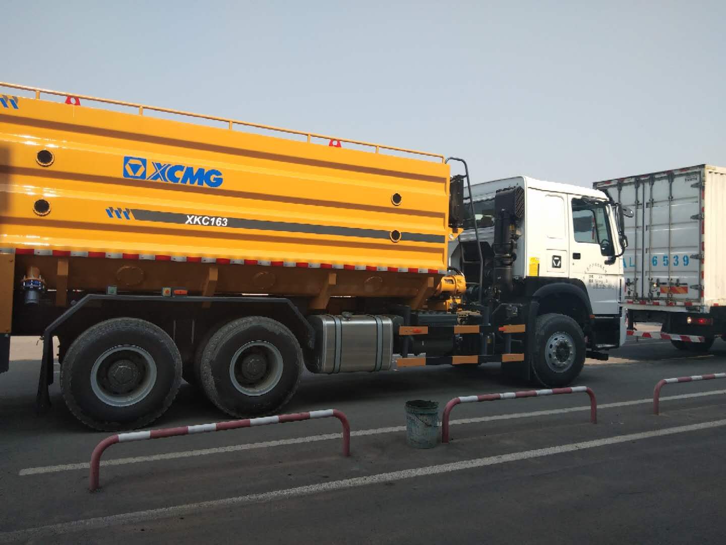 液體撒布車的性能及適用！